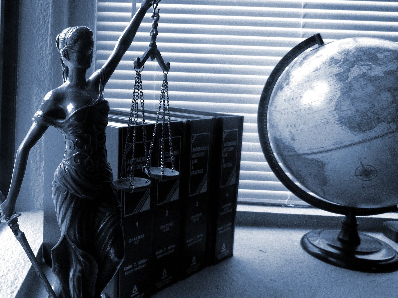 legal-law- Outsourcing services at emploviders